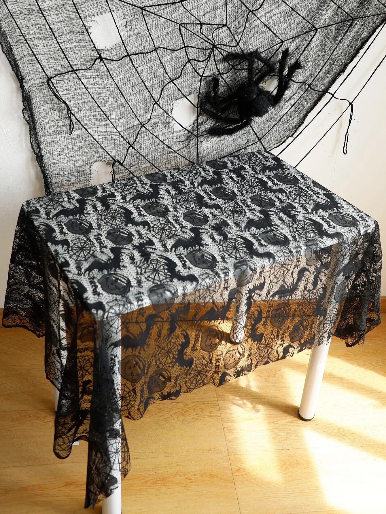 Gothic Halloween Lace Table Décor