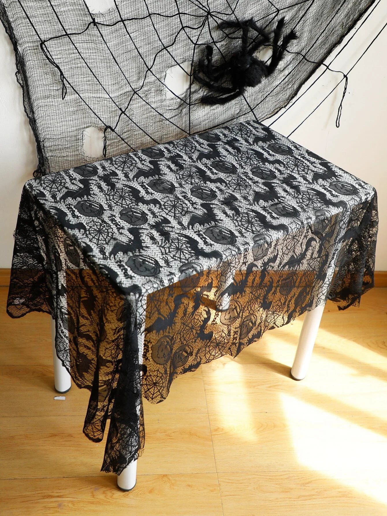 Gothic Halloween Lace Table Décor